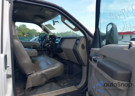 2010 Ford F-250 Lariat/Xl/Xlt z USA, uszkodzony, nr VIN 1FTSX2B58AEA35303